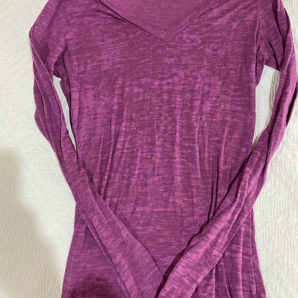 COPY - Lilly lotus long sleeve - Picture 2 of 2